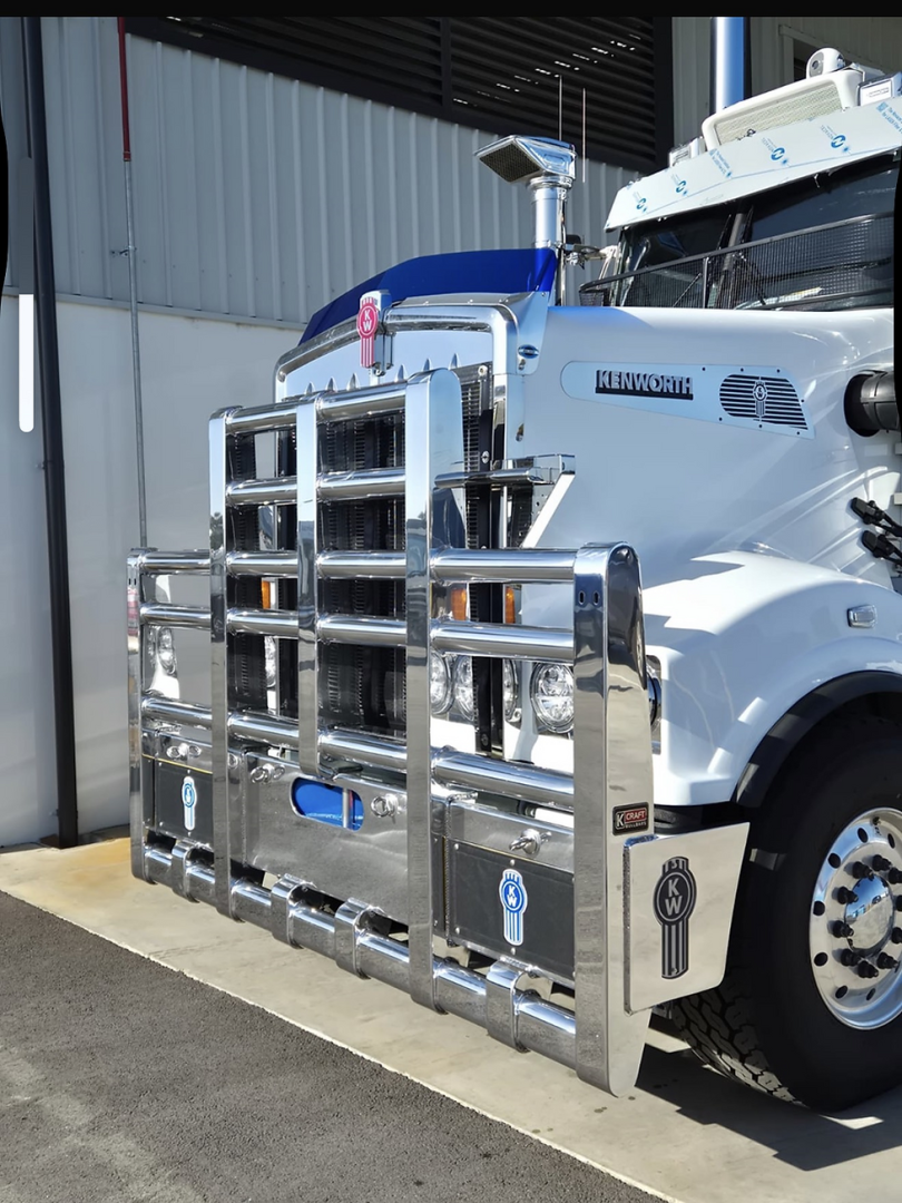 5 Post T909 with KW Logo